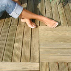 Deck modulado - Pinheiro Tratado - 100x100